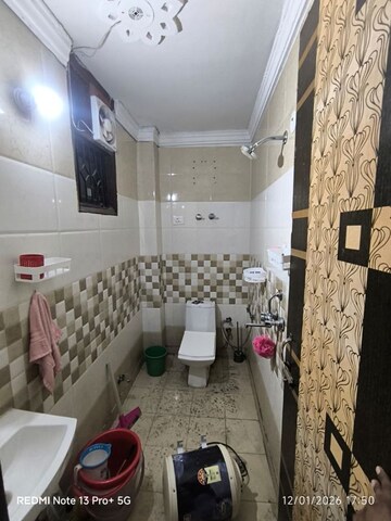 Team Area in 2 BHK Builder Floor at Saket – for Rent