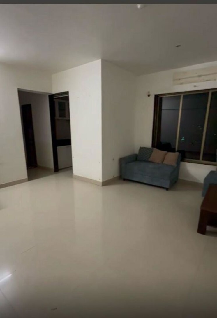 Room, trikuta-tower 2.5 Bedroom 1102 Sq.Ft. Apartment In Powai Mumbai 9811828