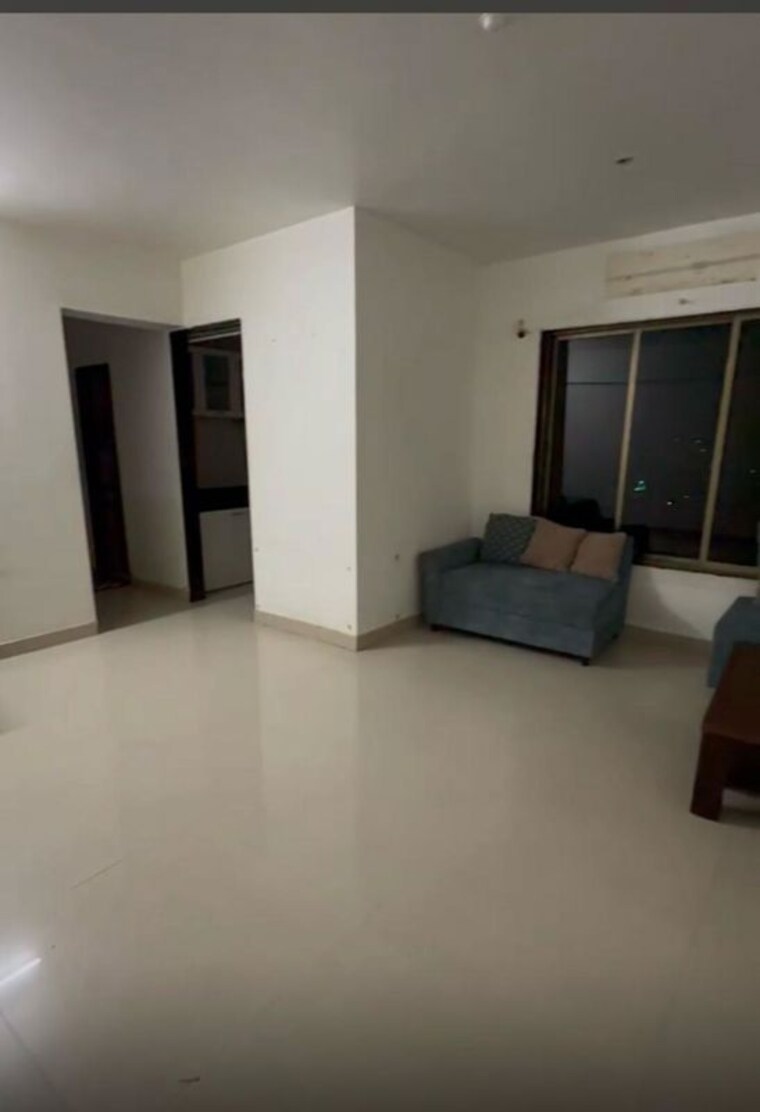 Room, trikuta-tower 2.5 Bedroom 1102 Sq.Ft. Apartment In Powai Mumbai 9811828