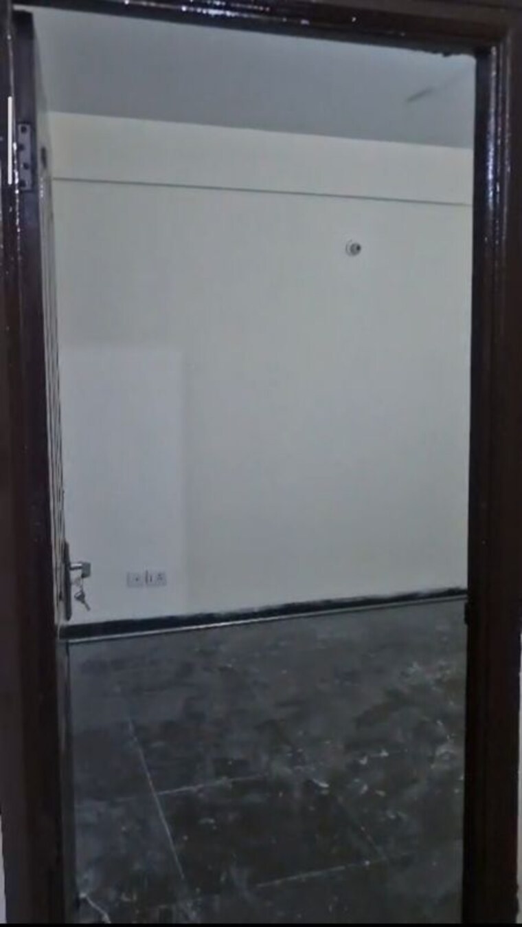 Room, wave-aranyam-valley 2.5 Bedroom 194 Sq.Ft. Apartment In Sector 2 Wave City Ghaziabad 9811848