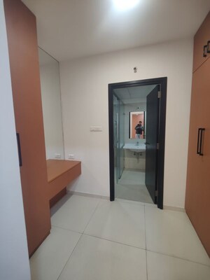 Room in 4 BHK Villa at Vasavi GP Trends, Nanakramguda – for Rent