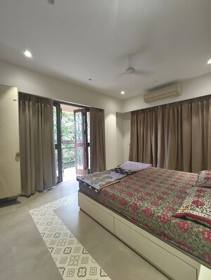 Bedroom in 4 BHK Apartment at Chembur – for Sale
