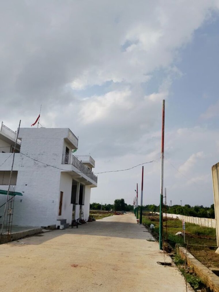 Exterior View, tilapta  100 Sq.Yd. Plot In Tilapta Greater Noida 9811851