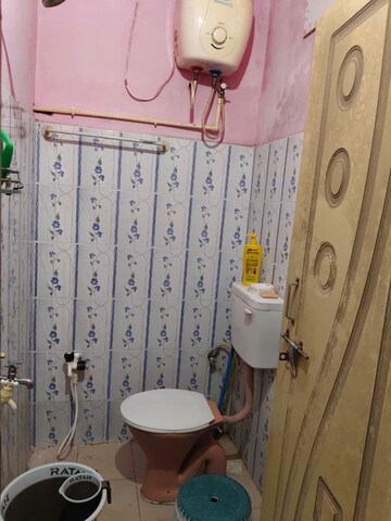 Attached Bathroom in 2 BHK Independent House at Kalimandir – for Rent