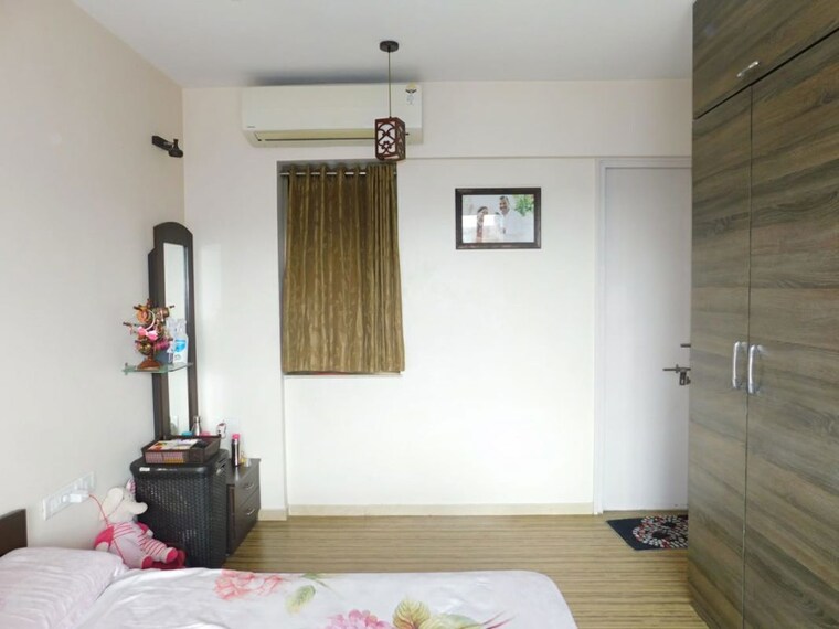 Living Room, kalpataru-aura 2 Bedroom 751 Sq.Ft. Apartment In Ghatkopar West Mumbai 9811842