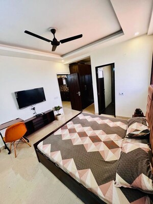 Bedroom in 1 BHK Builder Floor at Sector 15 – for Rent