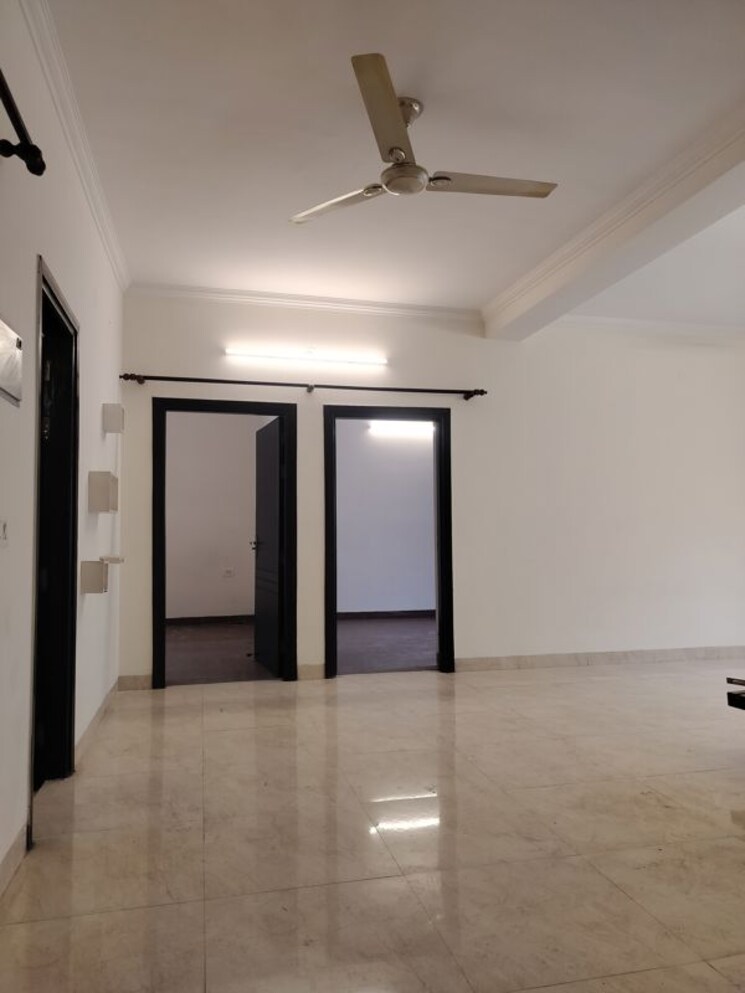 Room, vasant kunj 2.5 Bedroom 1200 Sq.Ft. Apartment In Vasant Kunj Delhi 9811904