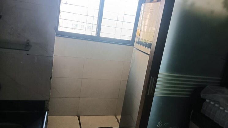 Bathroom, malad west 2 Bedroom 680 Sq.Ft. Apartment In Malad West Mumbai 9811905