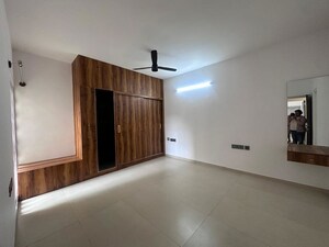 Room in 3 BHK Apartment at Casagrand Boulevard, Hennur Road – for Rent