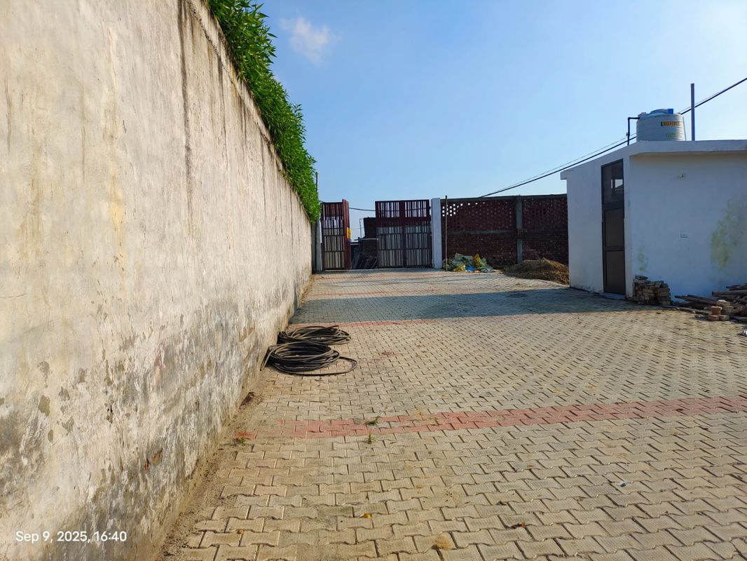 Warehouse For Rent in Babarpur
