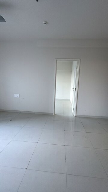 Room in 3 BHK Apartment at Godrej Hillside 2, Mahalunge – for Rent
