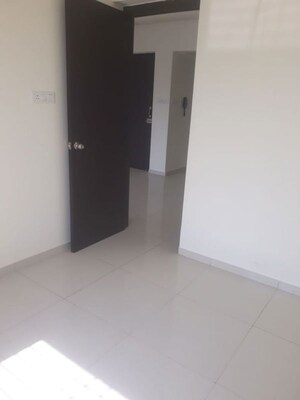 Room in 2 BHK Apartment at Kolte Patil R10, Hinjewadi – for Rent
