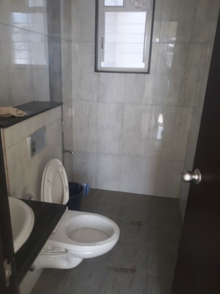 Bathroom, kolte-patil-r10 2 Bedroom 630 Sq.Ft. Apartment In Hinjewadi Pune 9811940