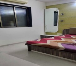 2 BHK Apartment For Rent in Dadar East