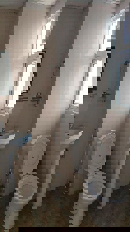 3 BHK 250 Sq.Mt. Builder Floor in RWA Apartments Sector 40