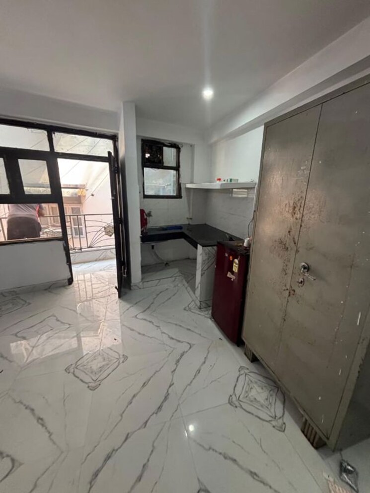 Kitchen, saket 1 Bedroom 350 Sq.Ft. Builder Floor In Saket Delhi 9811963