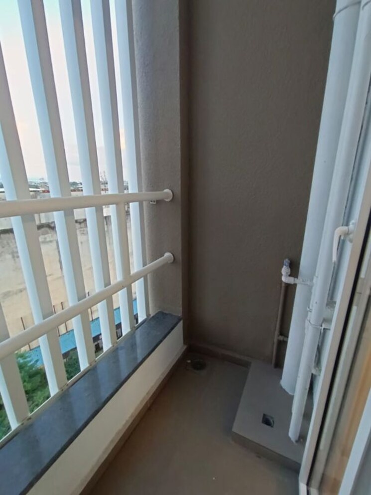 Balcony, runwal-the-central-park 2 Bedroom 900 Sq.Ft. Apartment In Chinchwad Pune 9811949