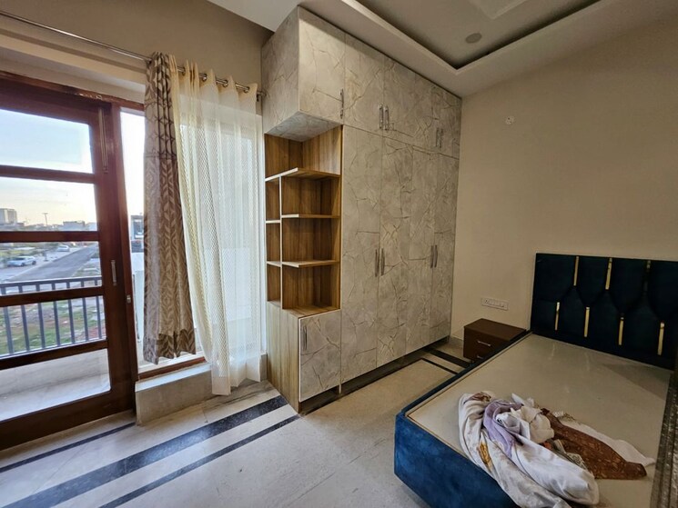 Living Room, sushma-valencia 3 Bedroom 1800 Sq.Ft. Apartment In International Airport Road Zirakpur 9811986