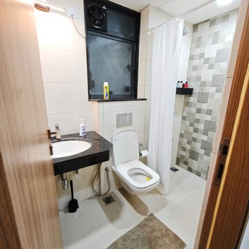 Team Area in 1 BHK Apartment at Powai – for Rent