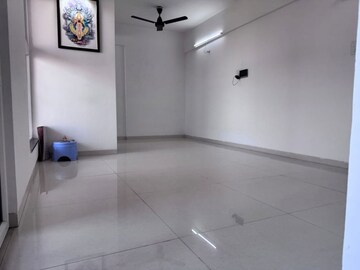 Room in 2 BHK Apartment at Pinnacle Neelanchal, Baner – for Sale