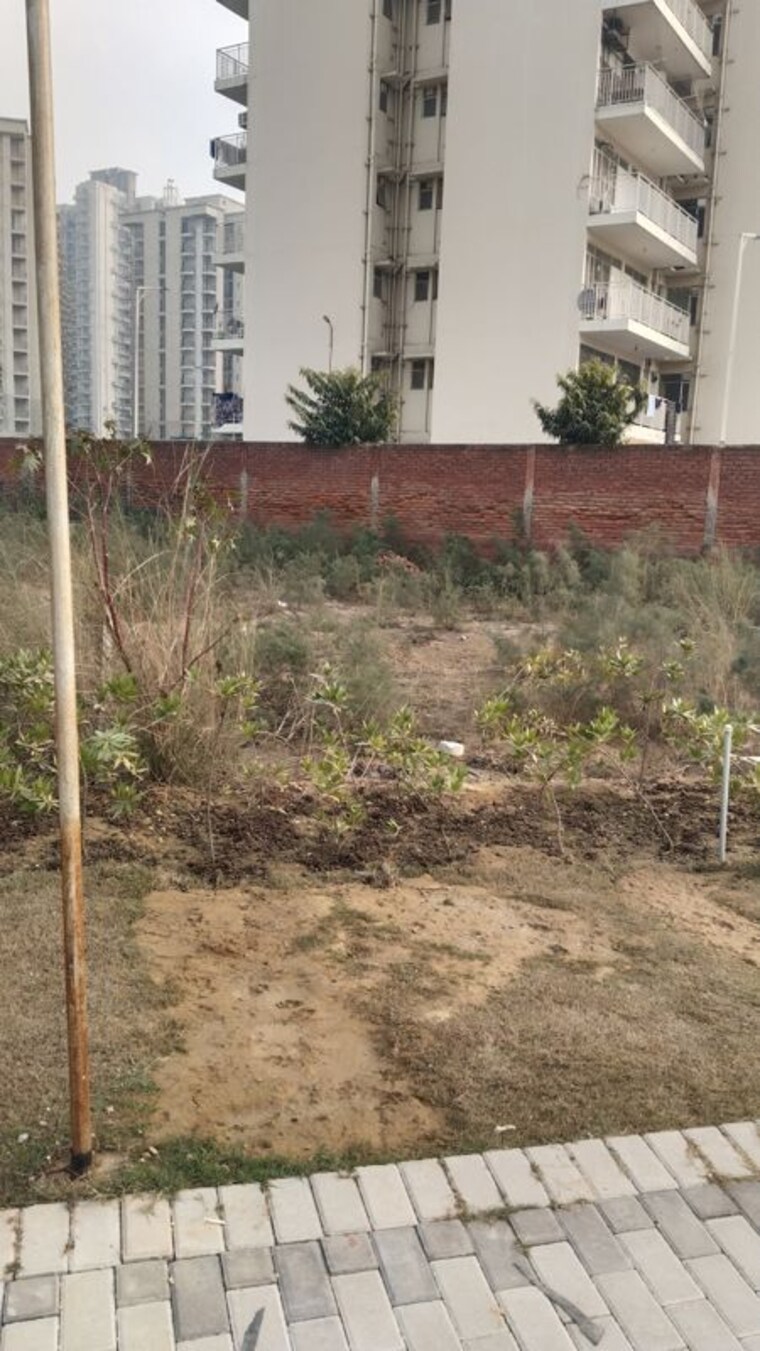 undefined, bptp-amstoria-plot  197 Sq.Yd. Plot In Sector 102 Gurgaon 9689482