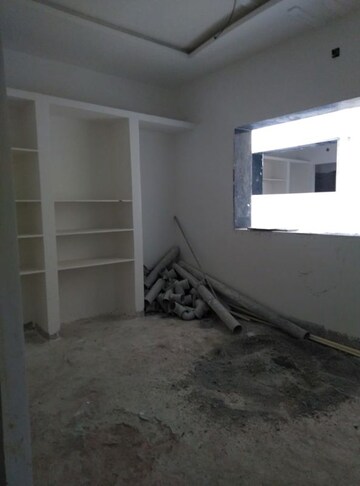 Room in 6 BHK Independent House at Nadergul – for Sale