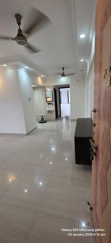 2 BHK Apartment For Sale in Shree Vallabh Tower, Malad West
