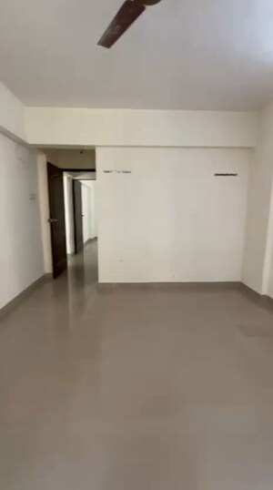 Room in 2 BHK Builder Floor at Sai Darpan CHS, Mira Road – for Rent