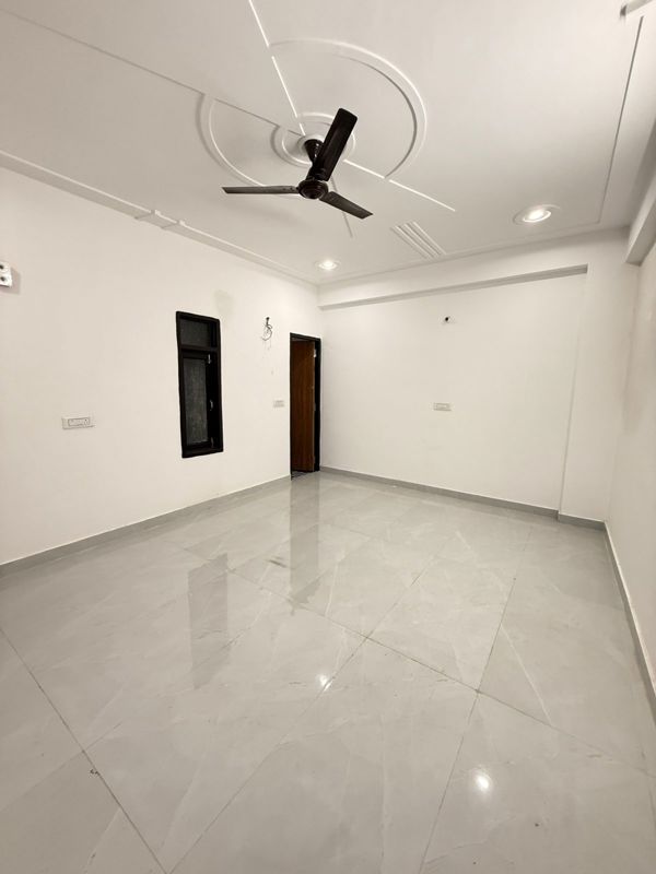 2 BHK Apartment For Sale in Sikka Kannan Greens