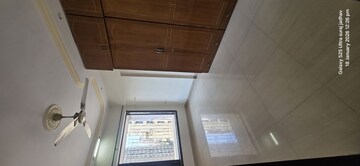 Furnished Amenities in 2 BHK Apartment at Shree Vallabh Tower, Malad West – for Rent