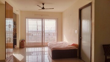 Room in 2.5 BHK Apartment at Jankipuram – for Rent