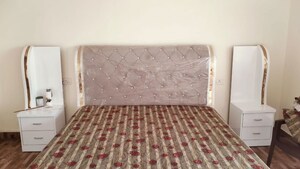 Bedroom in 2.5 BHK Apartment at Jankipuram – for Rent