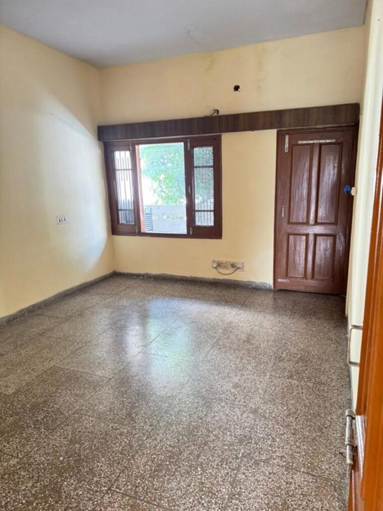 Room, maya-garden-city 3 Bedroom 1500 Sq.Ft. Apartment In Lohgarh Zirakpur 9812017