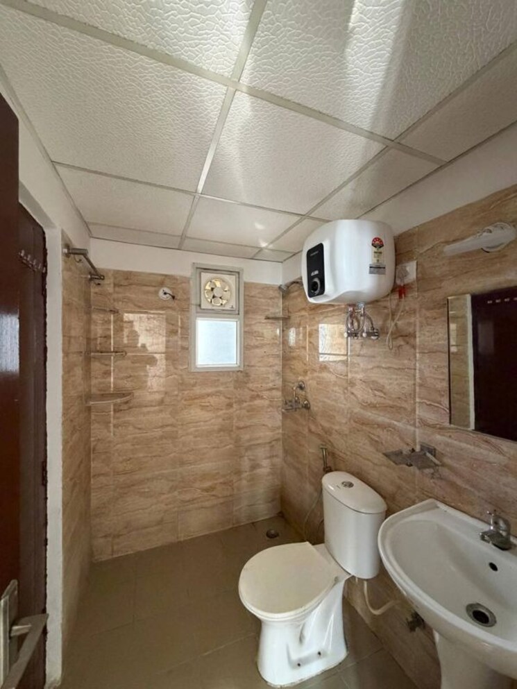 Bathroom, ajnara-homes 2 Bedroom 1060 Sq.Ft. Apartment In Sector 16b Greater Noida Greater Noida 9812050