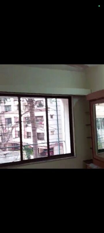 Room in 2 BHK Apartment at Florence CHS, Santacruz East – for Rent