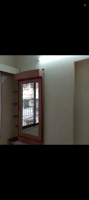 Room in 2 BHK Apartment at Florence CHS, Santacruz East – for Rent