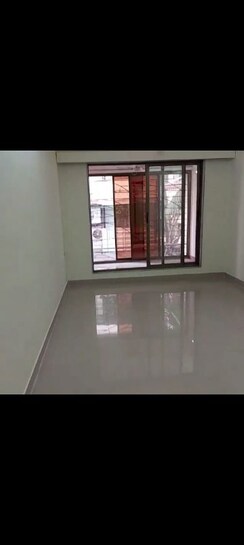 2 BHK Apartment For Rent in Florence CHS