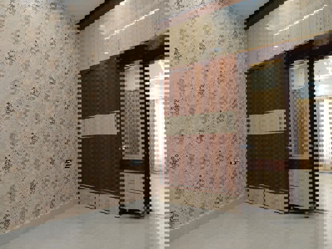 3 BHK + Servant Room Apartment For Rent in Malwa Escon Arena