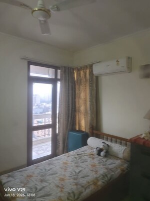Room in 3 BHK Apartment at Vipul Greens, Sector 48 – for Sale