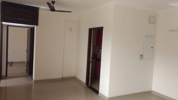 Room in 2 BHK Apartment at Unitech Uniworld Gardens 2, Sector 47 – for Rent
