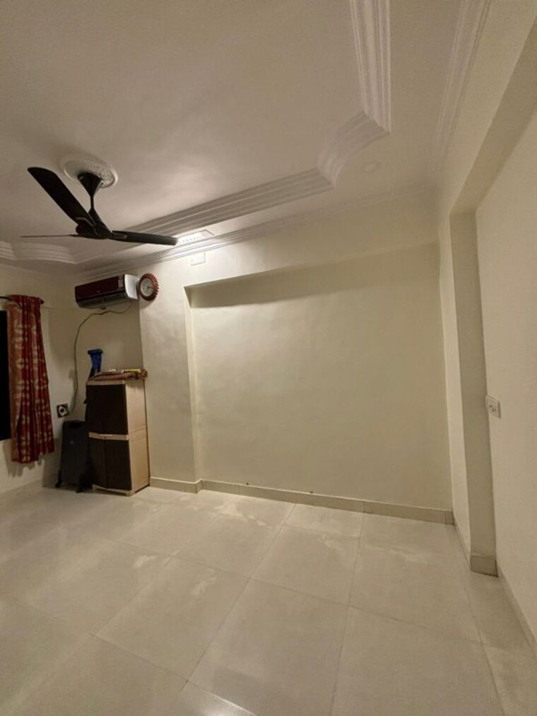 undefined, seven bunglow 2 Bedroom 600 Sq.Ft. Apartment In Seven Bunglow Mumbai 9812073