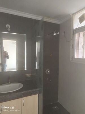 3 BHK Apartment For Rent in Unitech Uniworld City, Sector 30