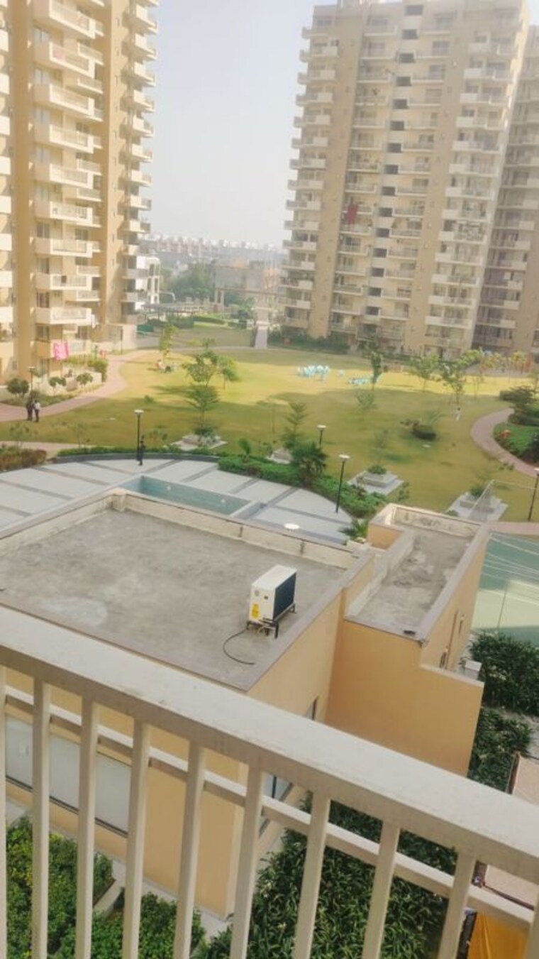 Master Bedroom, sushma-grande-nxt 3 Bedroom 1885 Sq.Ft. Apartment In Lohgarh Zirakpur 9812082