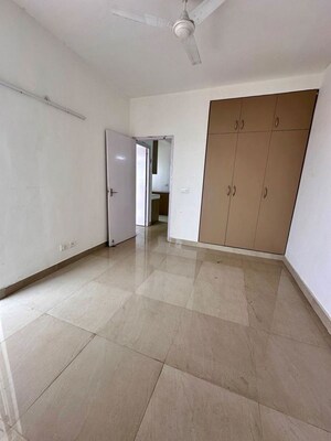 2 BHK Apartment For Rent in Suncity Avenue 76, Sector 76