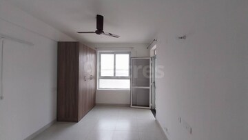 Room in 2 BHK Apartment at Sushma Joynest MOH, Bir Chhat – for Rent