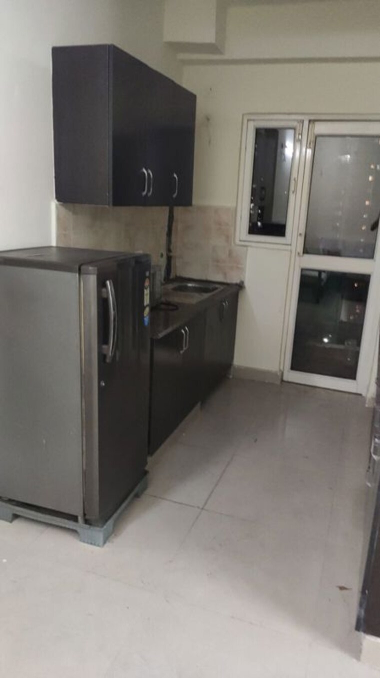Kitchen, gardenia-golf-city 2.5 Bedroom 1150 Sq.Ft. Apartment In Sector 75 Noida 9110878