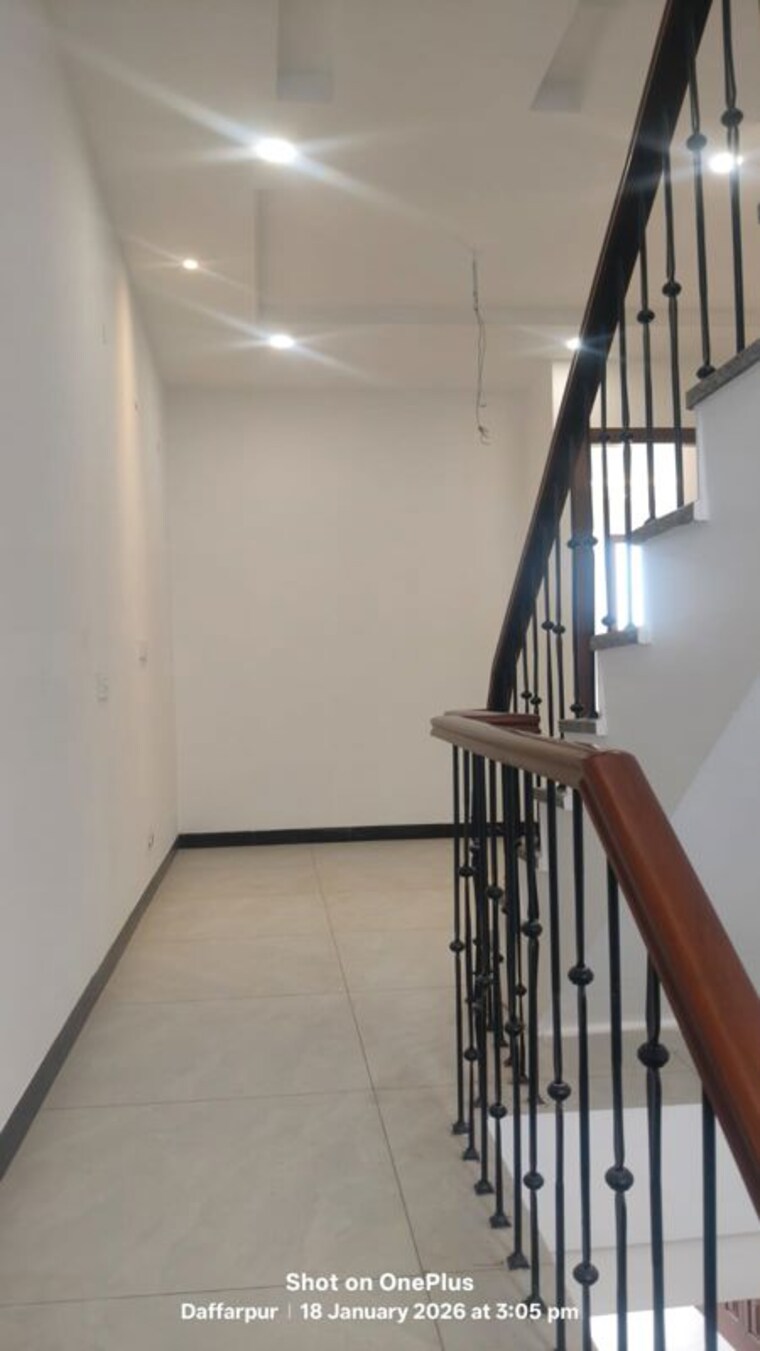 undefined, dhakoli 3 Bedroom 113 Sq.Yd. Apartment In Dhakoli Zirakpur 9812114