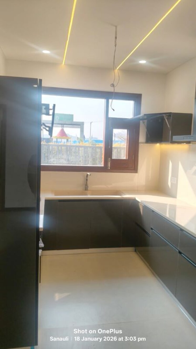 Kitchen, dhakoli 3 Bedroom 113 Sq.Yd. Apartment In Dhakoli Zirakpur 9812114