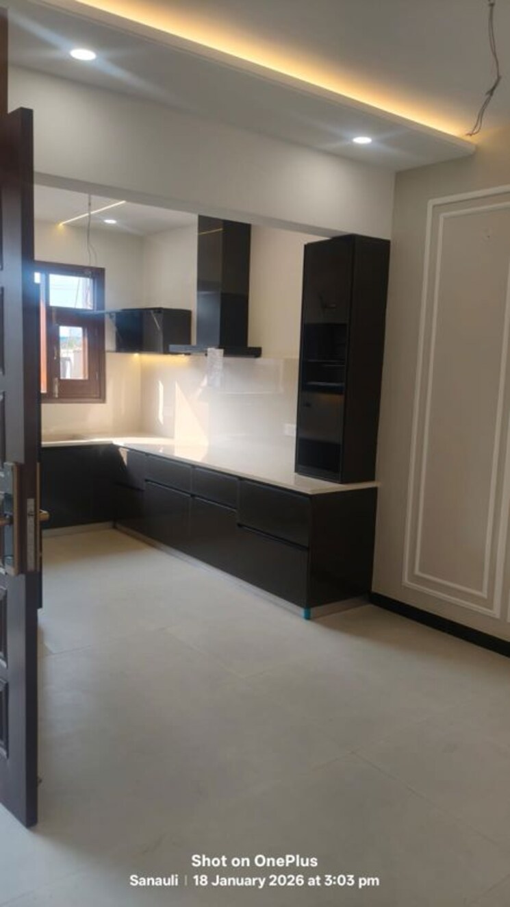 Kitchen, dhakoli 3 Bedroom 113 Sq.Yd. Apartment In Dhakoli Zirakpur 9812114