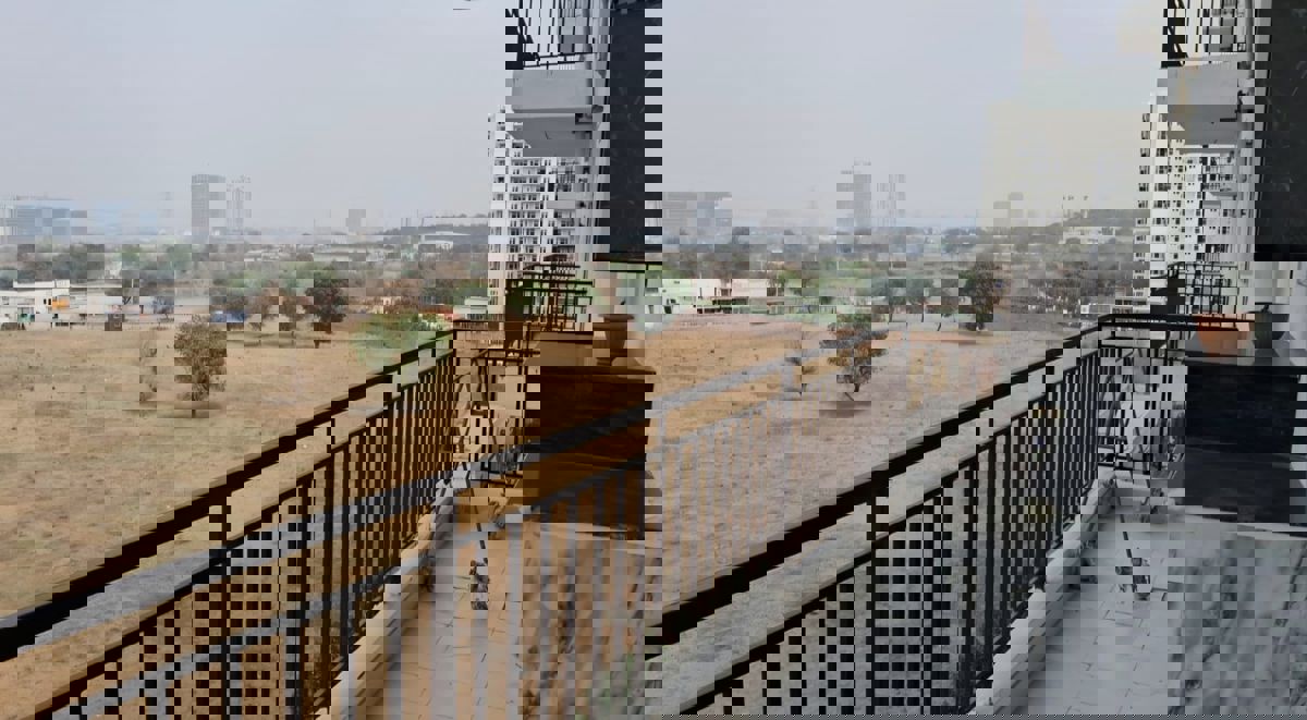 2 BHK Apartment For Rent in Suncity Avenue 76